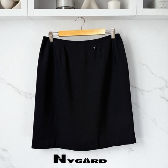 Nygård Collection, Petites Navy Blue Skirt, Size 10 - Picture 1 of 9